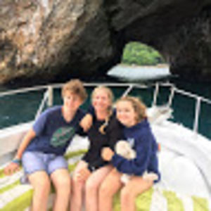 Meet your Posher, Christie